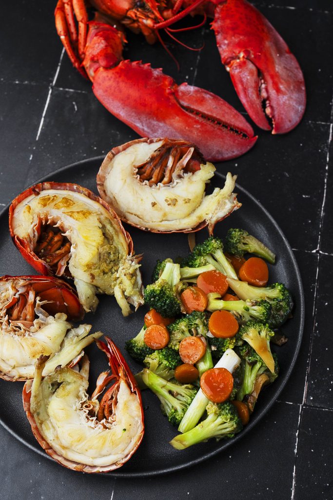 GINGER SCALLION LOBSTER TAILS